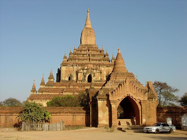 Sulamani Pagoda at Pagan built 1181 A.D.