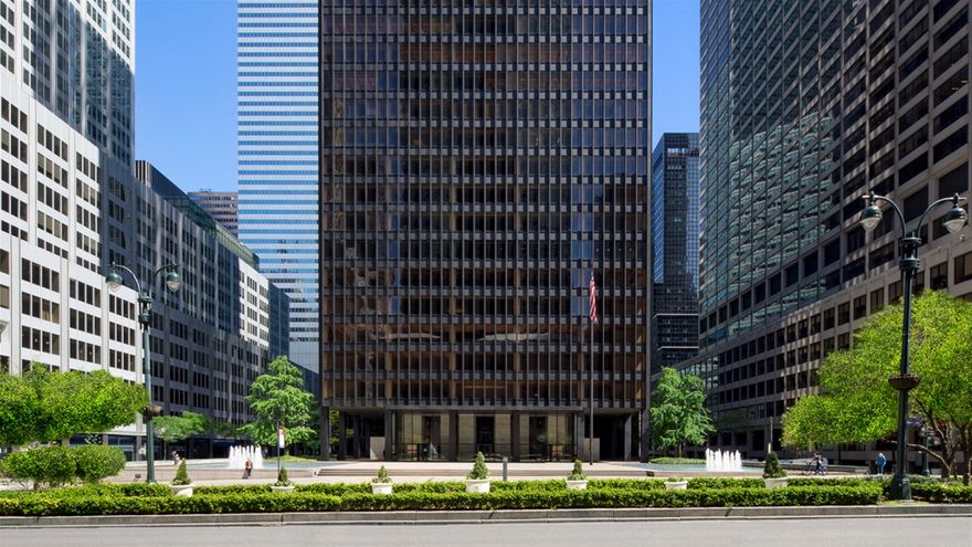 Seagram Building, 375 Park Avenue, Manhattan, New York 10152, Completed in 1958, designed by Ludwig Mies van der Rohe